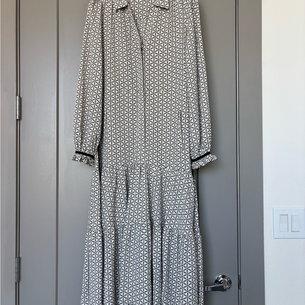 ME+EM Monochrome Geometric Long Sleeve Dress